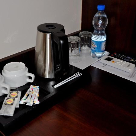 Hotel Pauza 波德拉谢地区拉曾 外观 照片