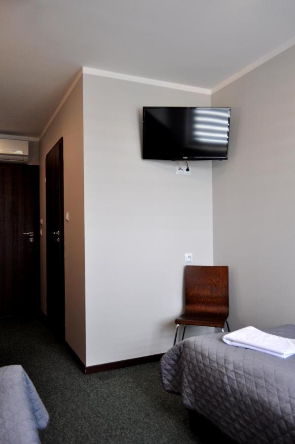 Hotel Pauza 波德拉谢地区拉曾 外观 照片