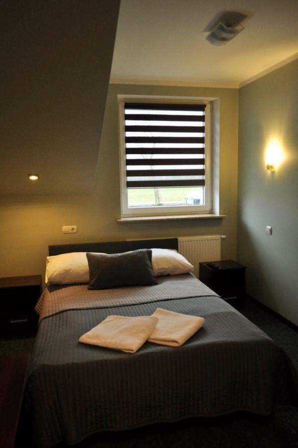 Hotel Pauza 波德拉谢地区拉曾 外观 照片
